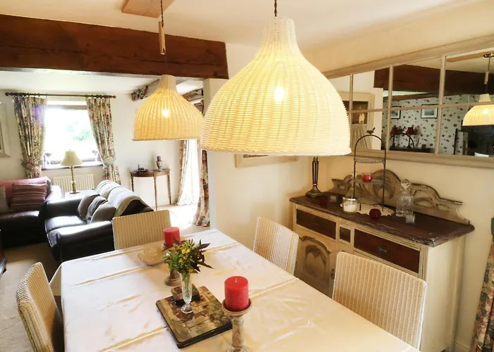 Woodlands, Skipton Halton West